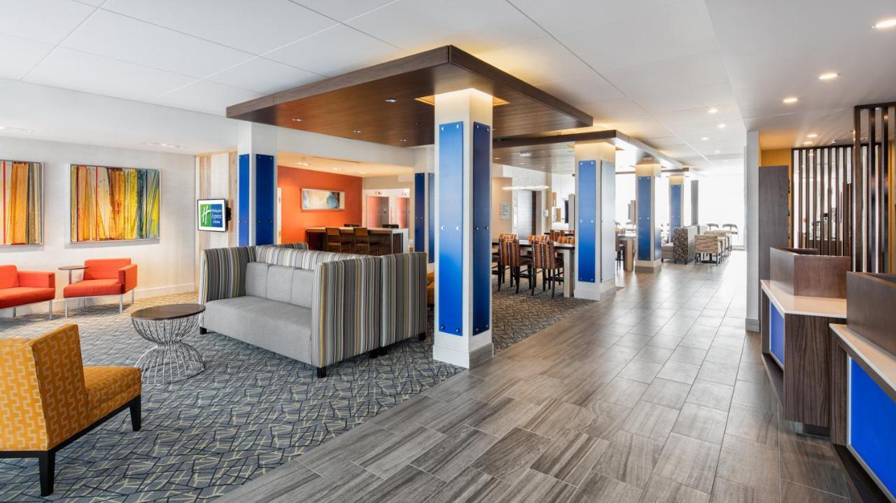 Holiday Inn Express East Peoria - Riverfront By Ihg Exterior photo